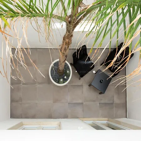 Minimal Bed & Breakfast 2*