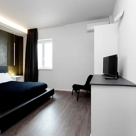 Minimal Bed & Breakfast