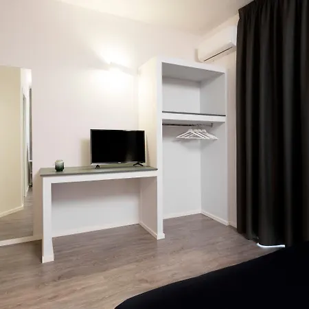 Minimal Bed & Breakfast 2*
